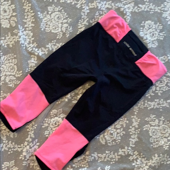 UNDER ARMOUR PINK MESH YOGA ATHLETIC PANTS SMALL - Picture 6 of 9